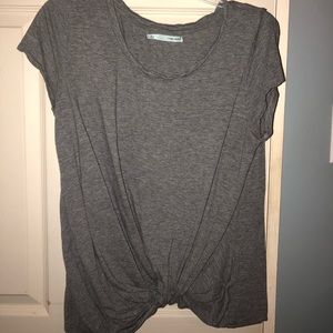 Maurice’s knot shirt Size Large